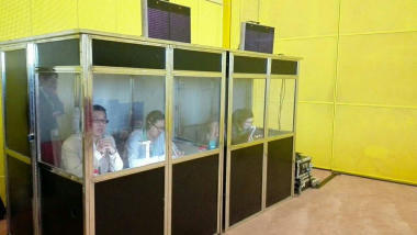 鄭州翻譯服務全解析 專業翻譯、導覽與同傳設備一站式解決方案